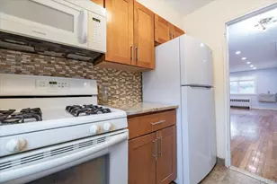 229-30 Kingsbury Ave, Oakland Gardens, NY 11364 - Photo 5