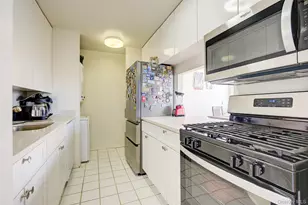 62-54 97th Pl, Rego Park, NY 11374 - Photo 17