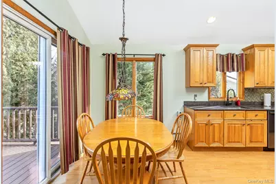 173 Fifty Acre Road S, Smithtown, NY 11787 - Photo 15