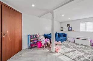 66 Virginia Ave, Oceanside, NY 11572 - Photo 17