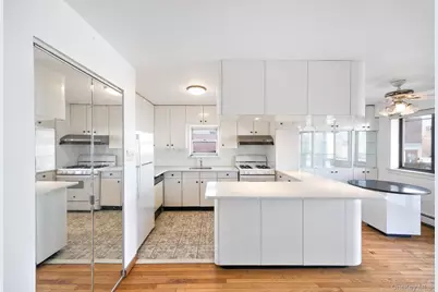 133-36 41st Road #8F, Flushing, NY 11355 - Photo 9