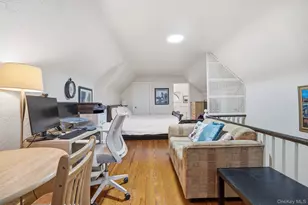 53 Somerset Dr S, Great Neck, NY 11020 - Photo 25