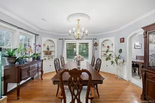 53 Somerset Dr S, Great Neck, NY 11020 - Photo 9