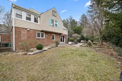 53 Somerset Drive S, Great Neck, NY 11020 - Photo 33