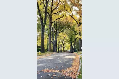 53 Somerset Drive S, Great Neck, NY 11020 - Photo 35