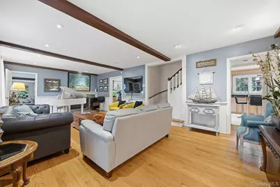 53 Somerset Drive S, Great Neck, NY 11020 - Photo 3