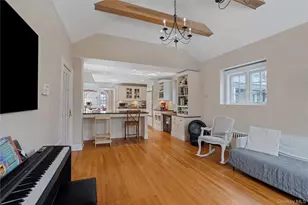 650 Ely Ave, Pelham, NY 10803 - Photo 11