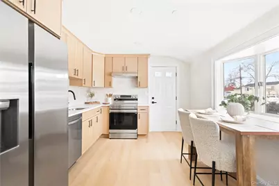 3106 Devon Avenue, Medford, NY 11763 - Photo 5