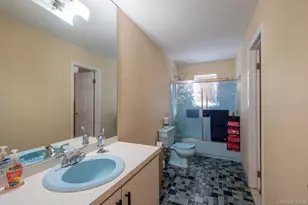 40 E Lincoln Ave, Massapequa, NY 11758 - Photo 15