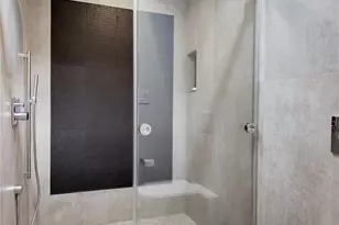 75- 34 W Shore Rd, Port Washington, NY 11050 - Photo 9