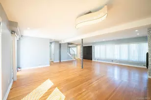 149-62 Powells Cove Blvd, Whitestone, NY 11357 - Photo 3