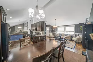 17 Rolling Hills Dr, Ridge, NY 11961 - Photo 9