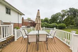 24 Edna Dr, Syosset, NY 11791 - Photo 9
