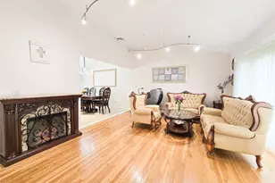 24 Edna Dr, Syosset, NY 11791 - Photo 23