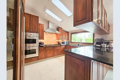 24 Edna Drive, Syosset, NY 11791 - Photo 27