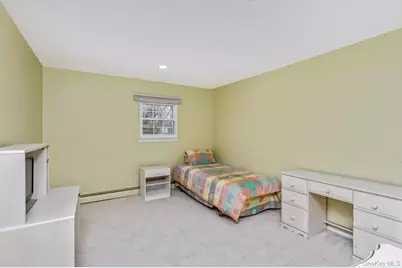 61 Hurtin Boulevard, Smithtown, NY 11787 - Photo 27