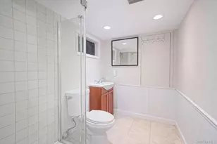 24 New Hwy, Commack, NY 11725 - Photo 11