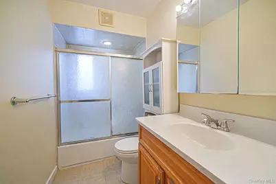 24 New Highway, Commack, NY 11725 - Photo 5