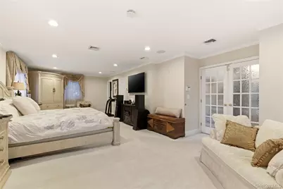 1017 Friendly Road, Upper Brookville, NY 11771 - Photo 17