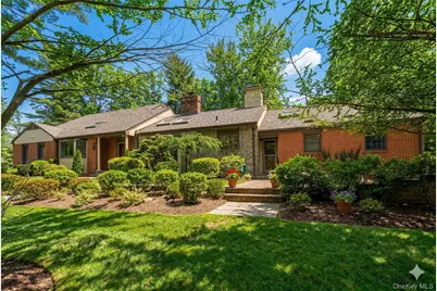 1017 Friendly Road, Upper Brookville, NY 11771 - Photo 1