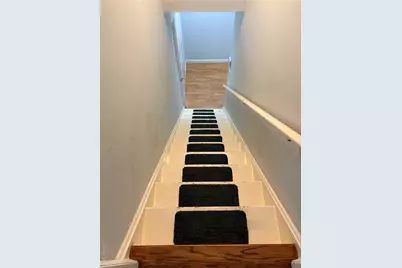 18 Lakeside Drive, Valhalla, NY 10595 - Photo 11