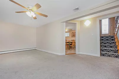 30 Crestwood Boulevard, Farmingdale, NY 11735 - Photo 21