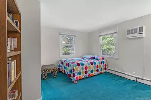 16 Appletree Ln, Huntington Station, NY 11746 - Photo 19