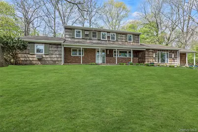 16 Appletree Lane, Huntington Station, NY 11746 - Photo 1