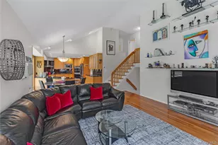 16 Appletree Ln, Huntington Station, NY 11746 - Photo 5