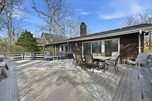 85 Hickory Dr, East Hills, NY 11576 - Photo 35