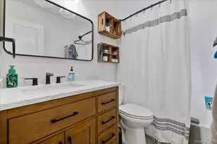 152 Manor St, Plainview, NY 11803 - Photo 7