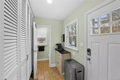 21 Rawlings Drive, Melville, NY 11747 - Photo 9