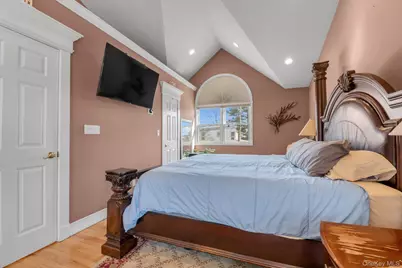 1160 Bellmore Road, Bellmore, NY 11710 - Photo 11