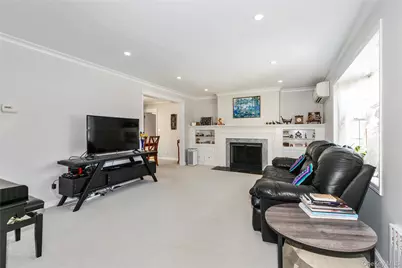 30 Highland Place, Great Neck, NY 11020 - Photo 3