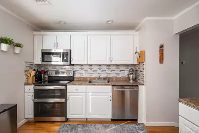 231 3rd Street, Lindenhurst, NY 11757 - Photo 3