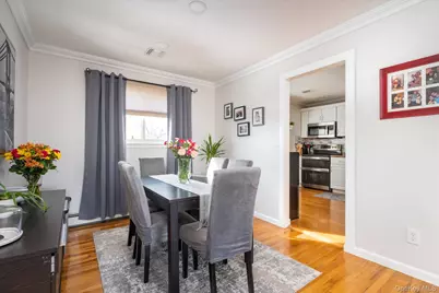 231 3rd Street, Lindenhurst, NY 11757 - Photo 9