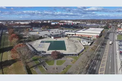 101 Spruce Avenue, Bethpage, NY 11714 - Photo 7