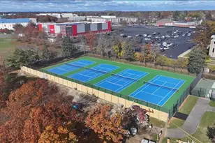 101 Spruce Ave, Bethpage, NY 11714 - Photo 9