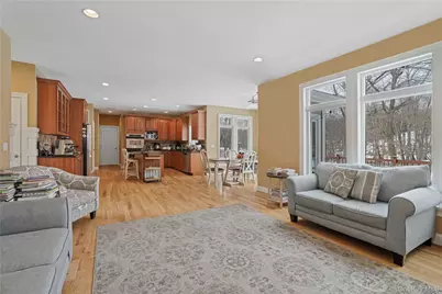 484 Rosedale Avenue, White Plains, NY 10605 - Photo 7