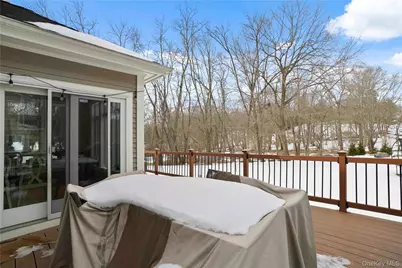 484 Rosedale Avenue, White Plains, NY 10605 - Photo 27