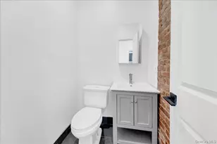 37 S 8th Ave, Mount Vernon, NY 10550 - Photo 7