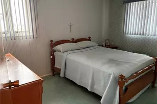 2191 Walsall St, Seaford, NY 11783 - Photo 9