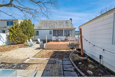 20 Iris Avenue, Merrick, NY 11566 - Photo 19