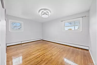 14 Hilton Court, Hicksville, NY 11801 - Photo 7