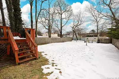 6 Oakdale Avenue, Selden, NY 11784 - Photo 21