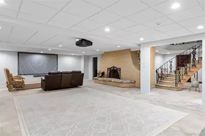 10 Dorchester Drive, Muttontown, NY 11545 - Photo 17