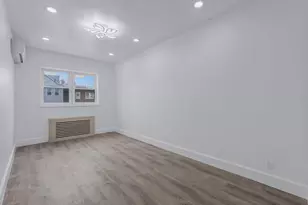 66-16 52nd Dr, Maspeth, NY 11378 - Photo 15