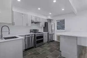 66-16 52nd Dr, Maspeth, NY 11378 - Photo 7