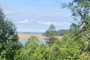 442 River Rd, Nissequogue, NY 11780 - Photo 9