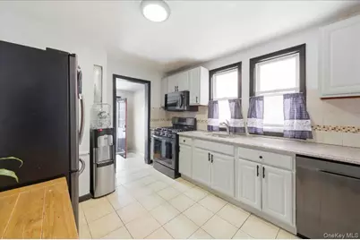 4423 Mundy Lane, Bronx, NY 10466 - Photo 11